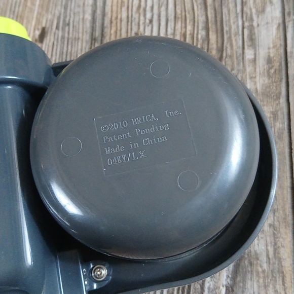 Brica Car Booster Seat Attachable Double Cup Snack Drink Holder - Picture 8 of 9